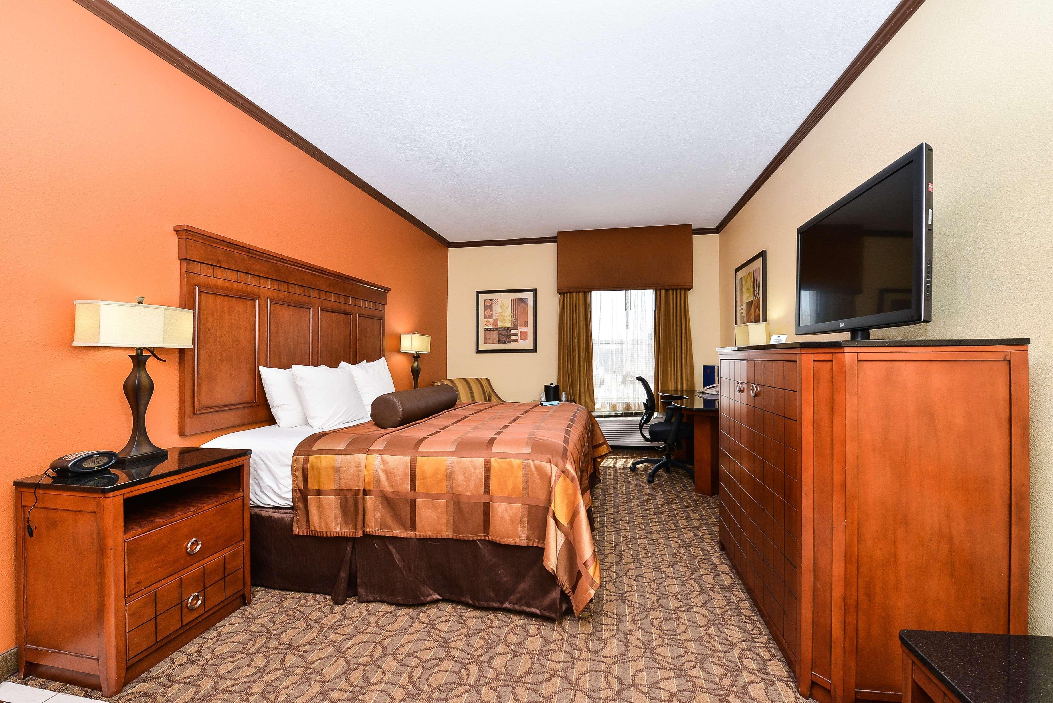Best Western Plus Midwest Inn & Suites Салайна Екстер'єр фото