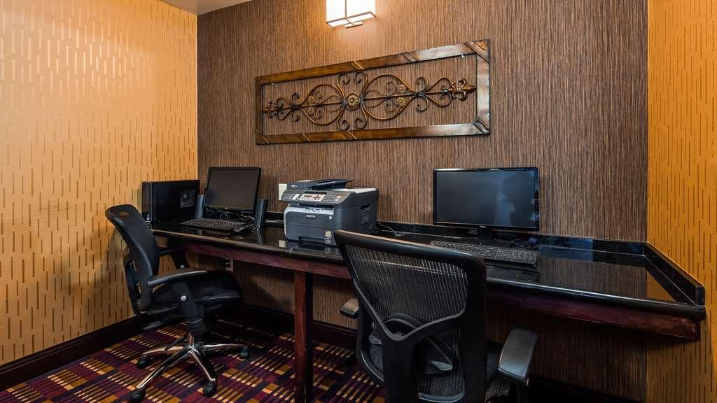 Best Western Plus Midwest Inn & Suites Салайна Зручності фото