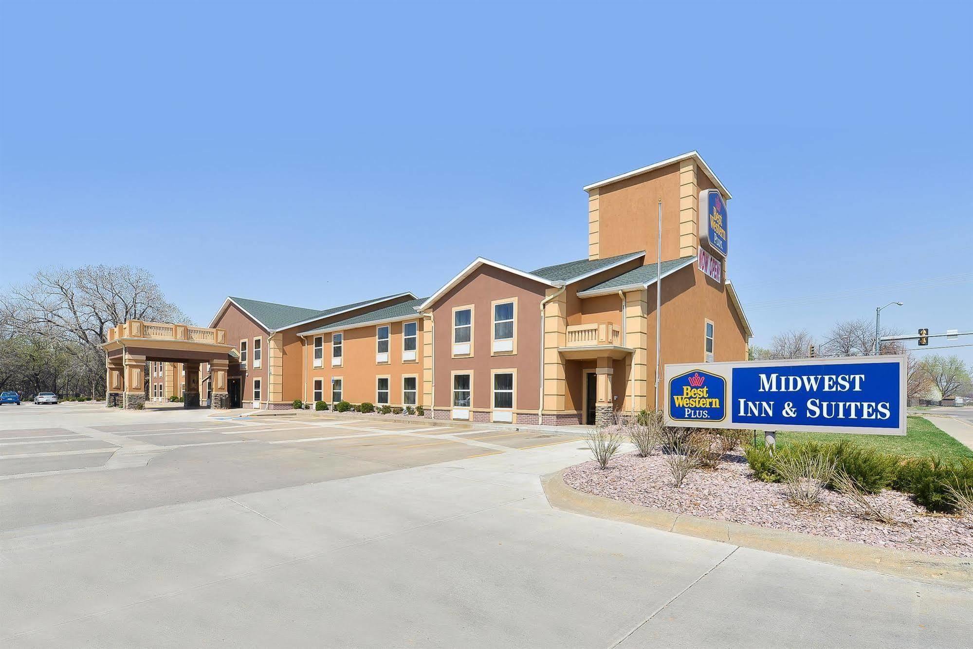 Best Western Plus Midwest Inn & Suites Салайна Екстер'єр фото